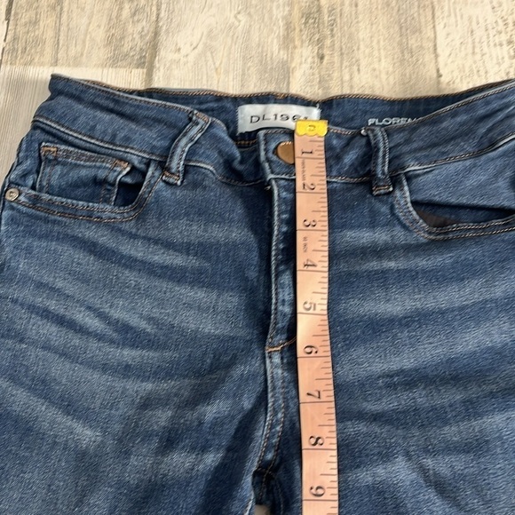 DL1961 Florence Instasculp Cropped Jeans Size 26 - Picture 11 of 12